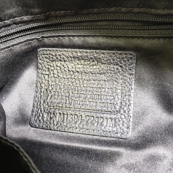Coach handbag in solid black leather - Picture 3 of 6